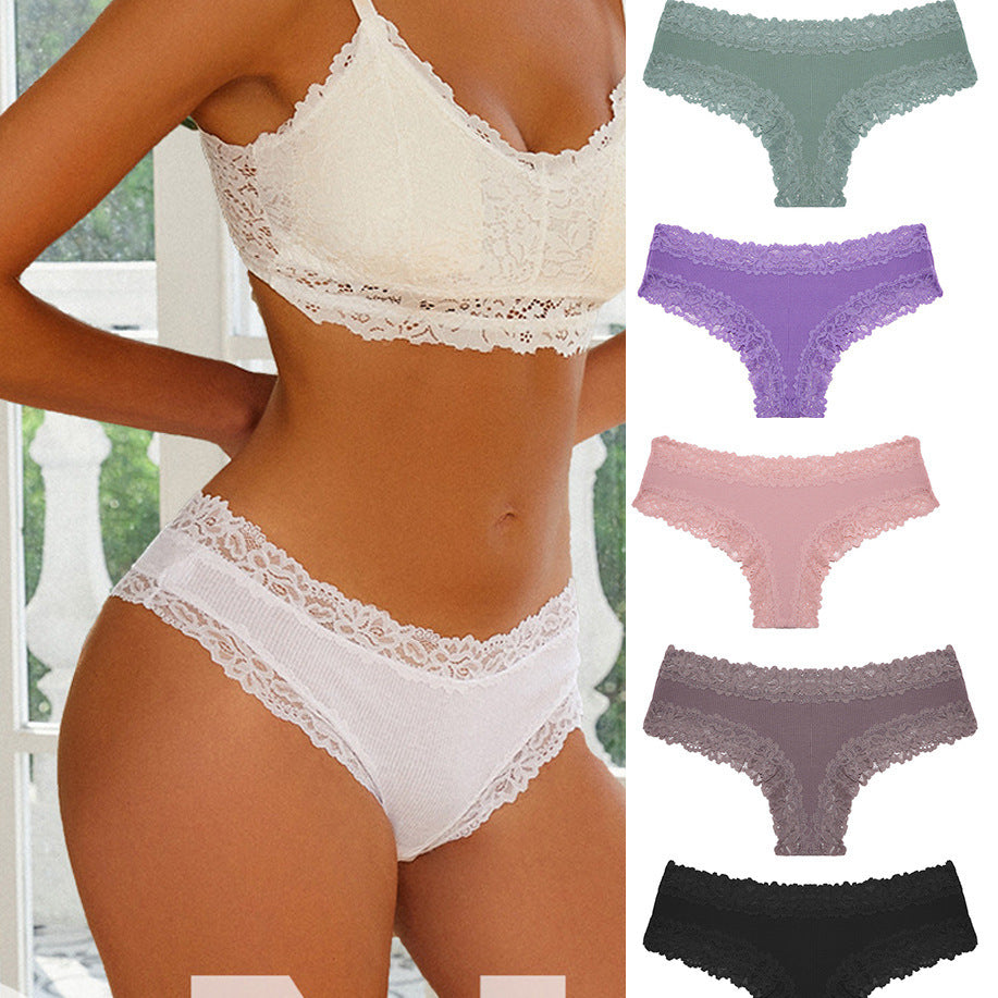 Low-rise floral lace panties with a cotton gusset.
