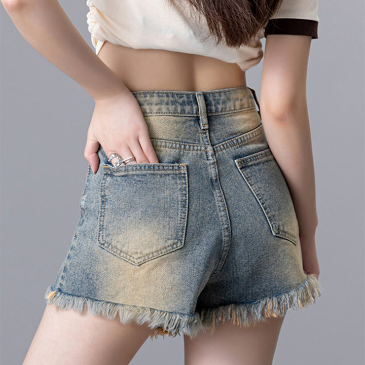 High-waisted raw-hem denim shorts—versatile fit