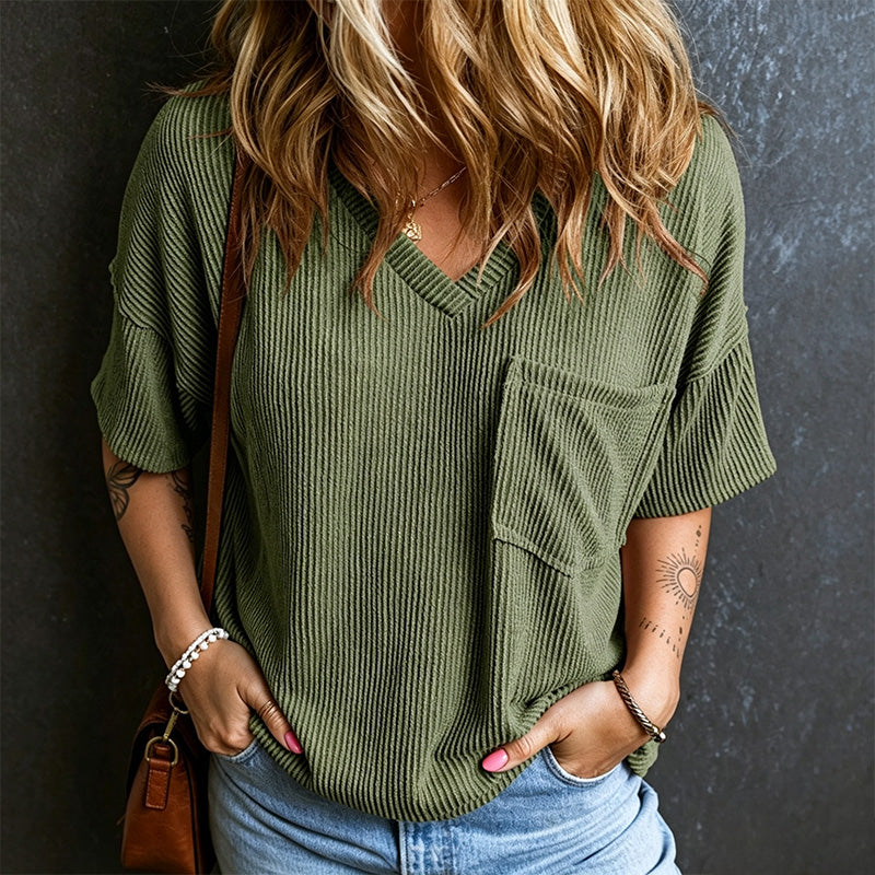 New short-sleeve V-neck top