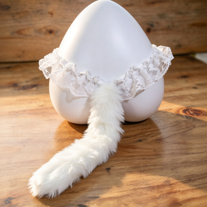 Fox-tail pearl thong