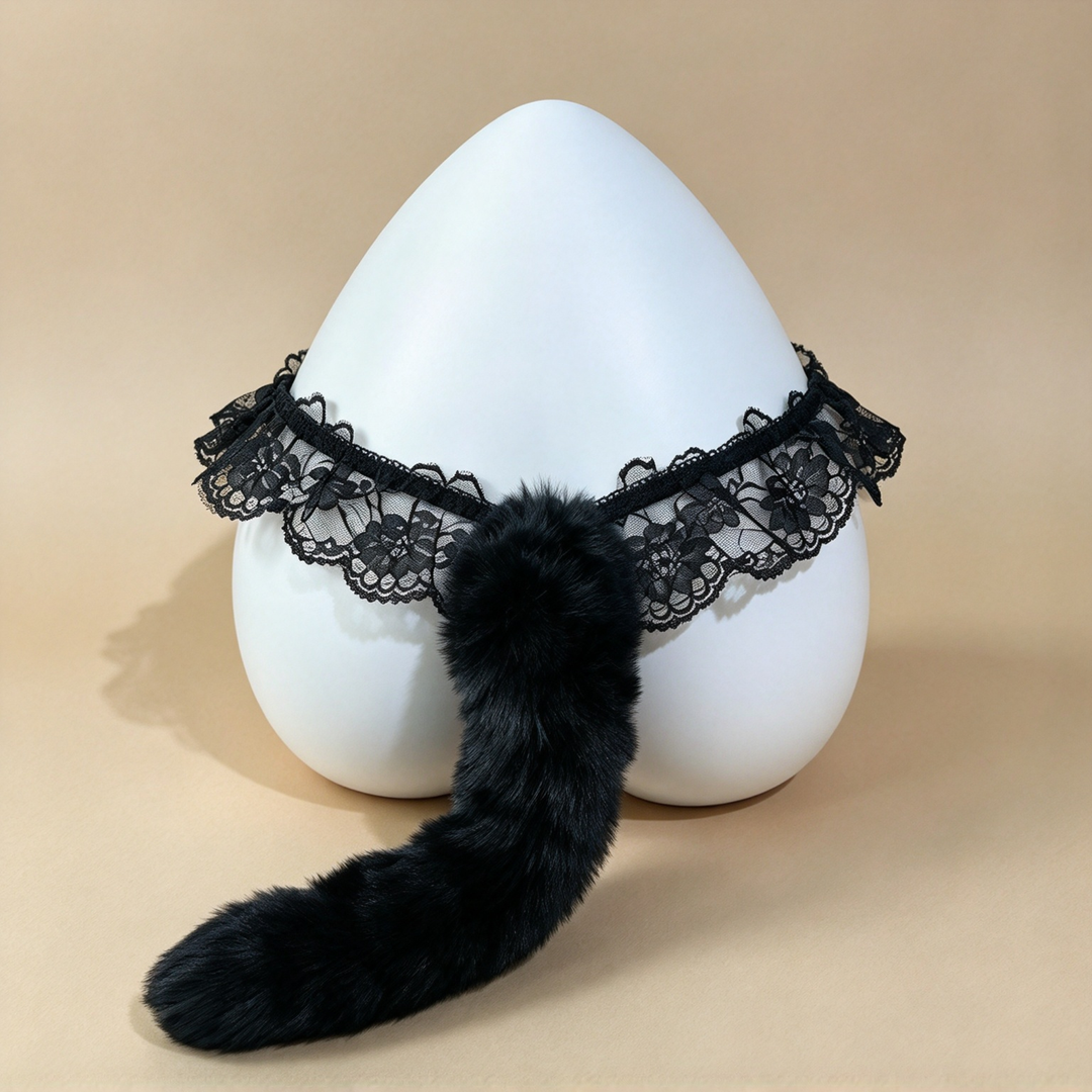 Fox-tail pearl thong