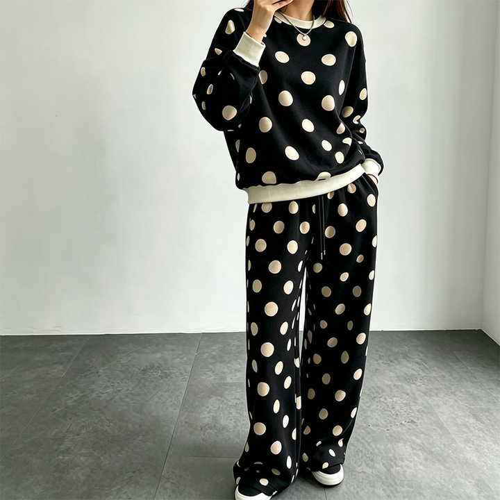 Retro-style loose sweatshirt set