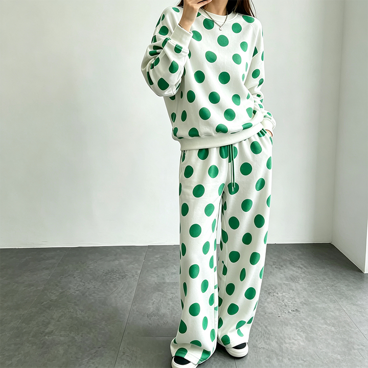 Retro-style loose sweatshirt set