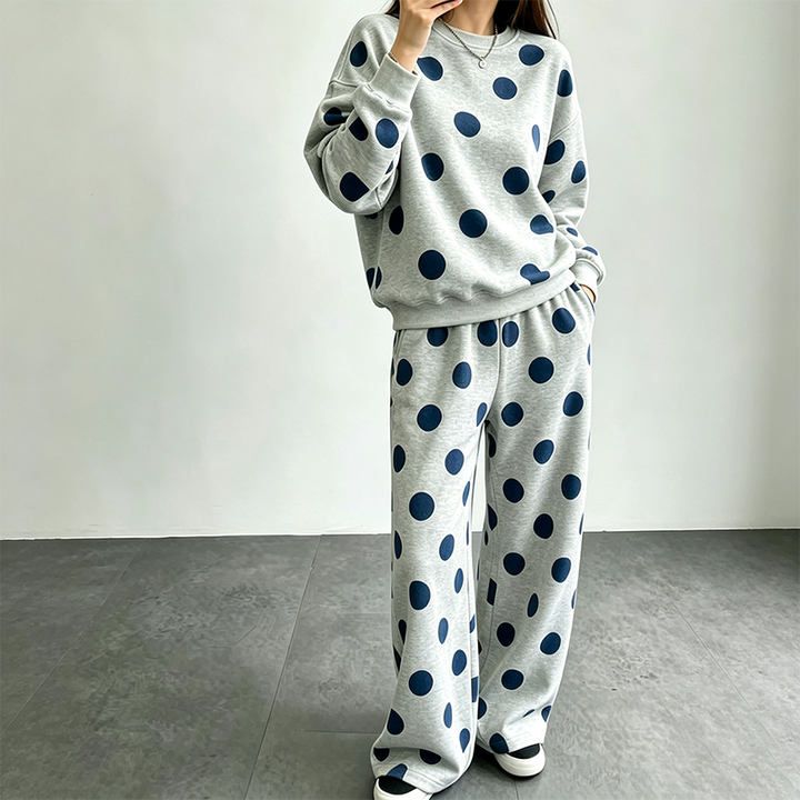 Retro-style loose sweatshirt set