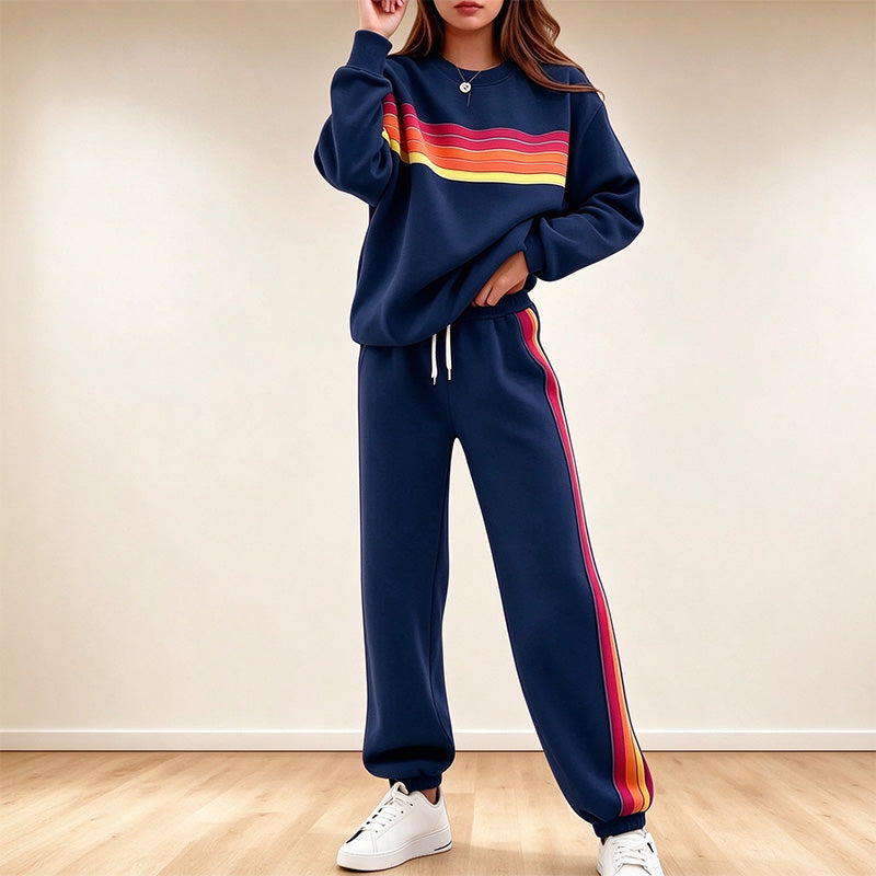 Loose-fit striped sweatshirt and trousers set for autumn/winter