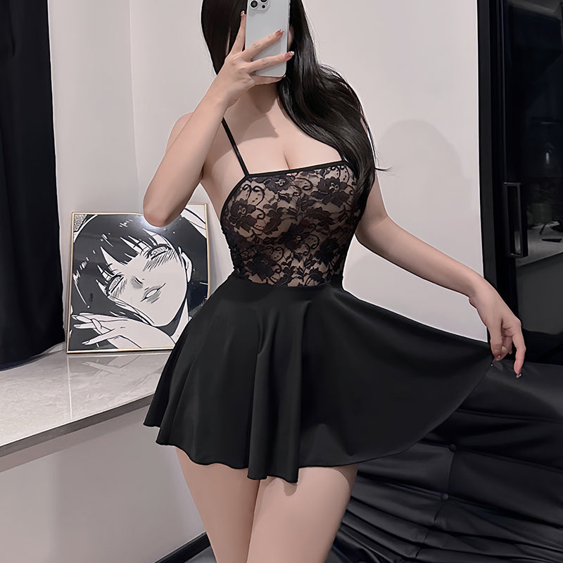 Sexy Straps-Nachthemd aus Spitze und Versuchung