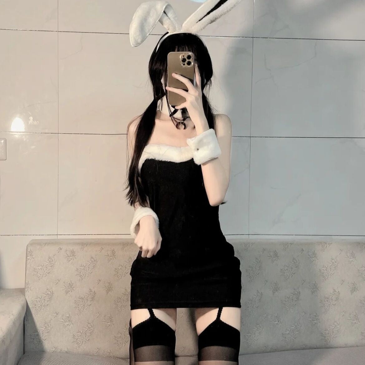 Bunny-Girl-Overall mit hüftbedeckendem Rock