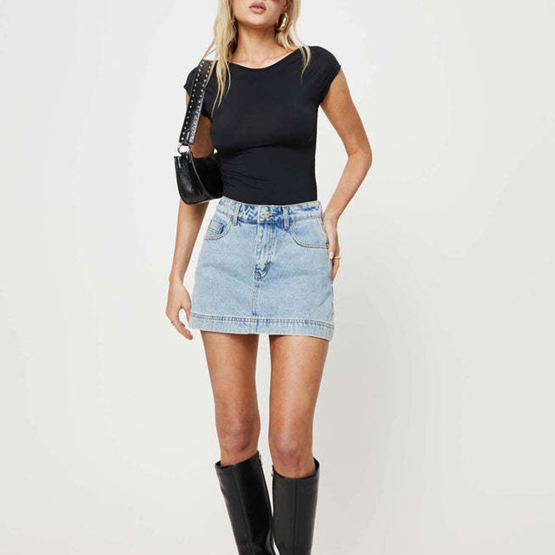 Fitted vintage-style denim culottes
