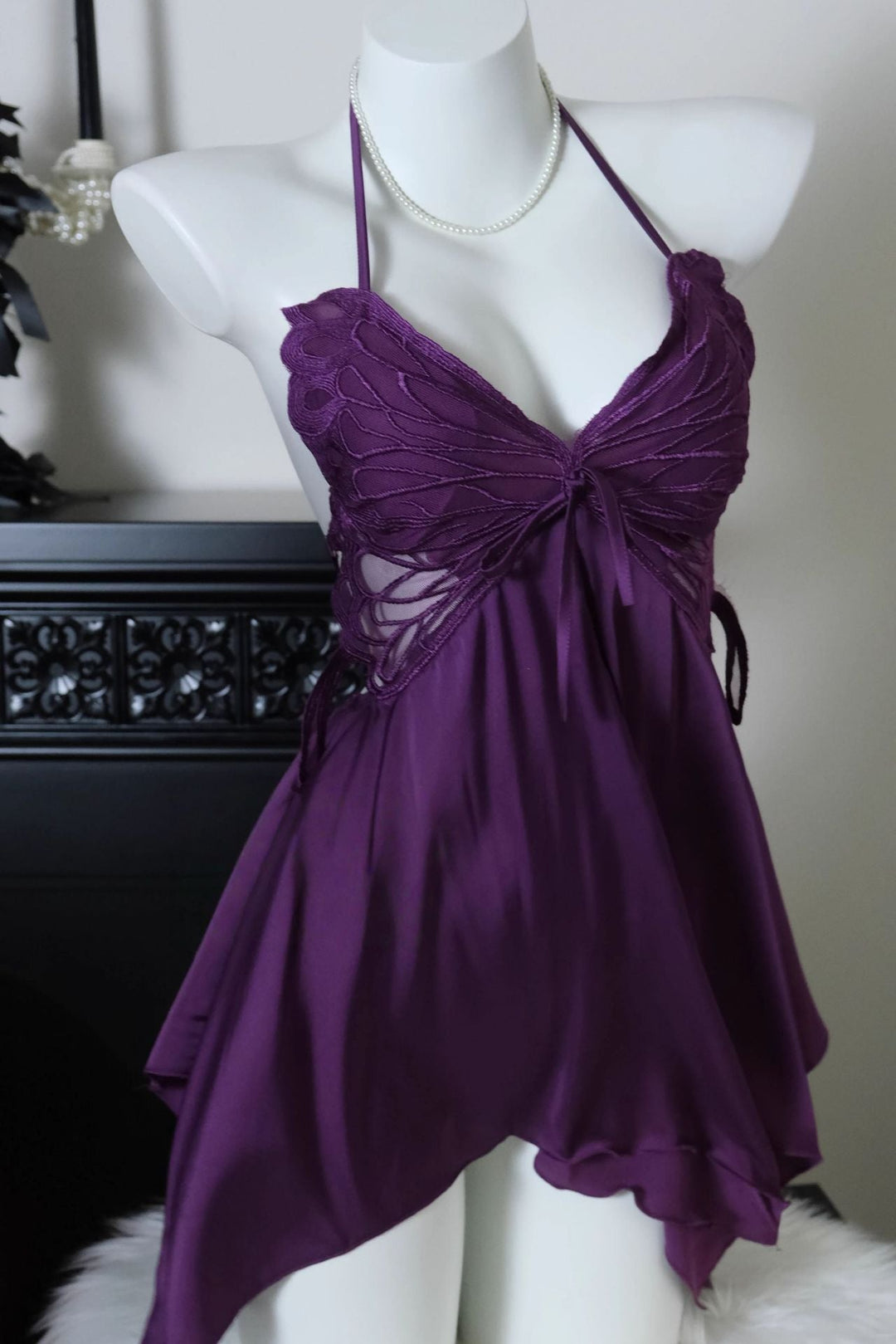 Sexy Bowknot Suspender Ice Silk Nightdress with Padded Bra