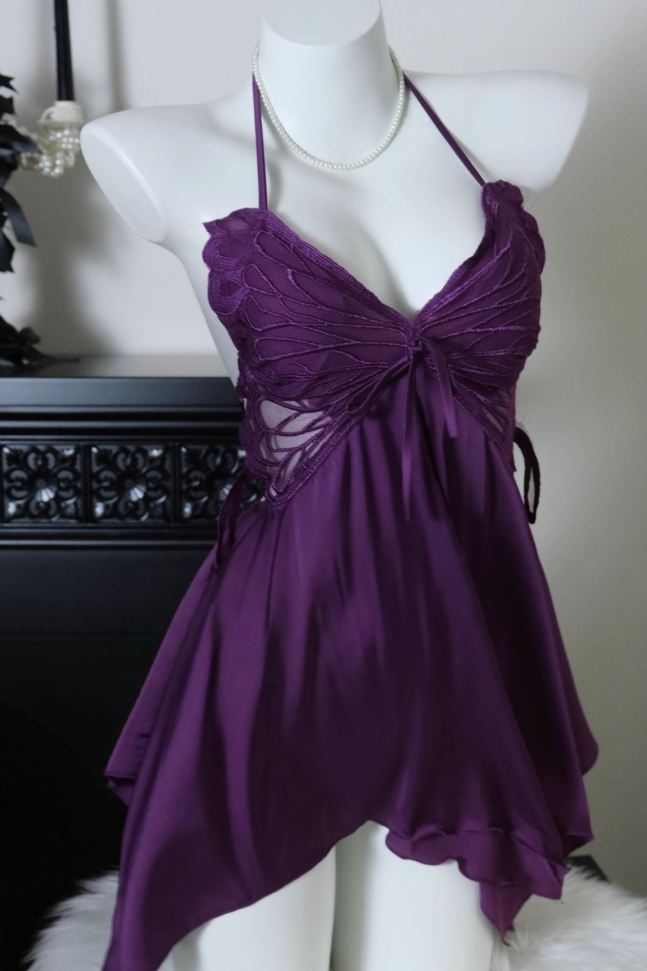 Sexy Bowknot Suspender Ice Silk Nightdress with Padded Bra