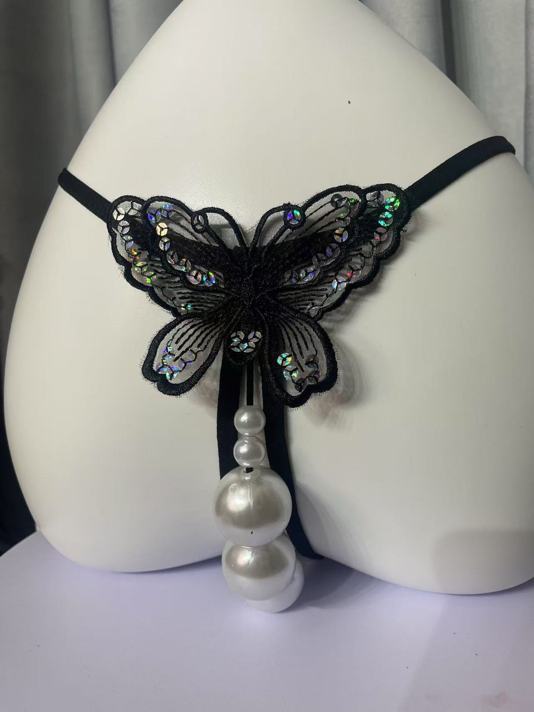 New extra-large pearl massage thong