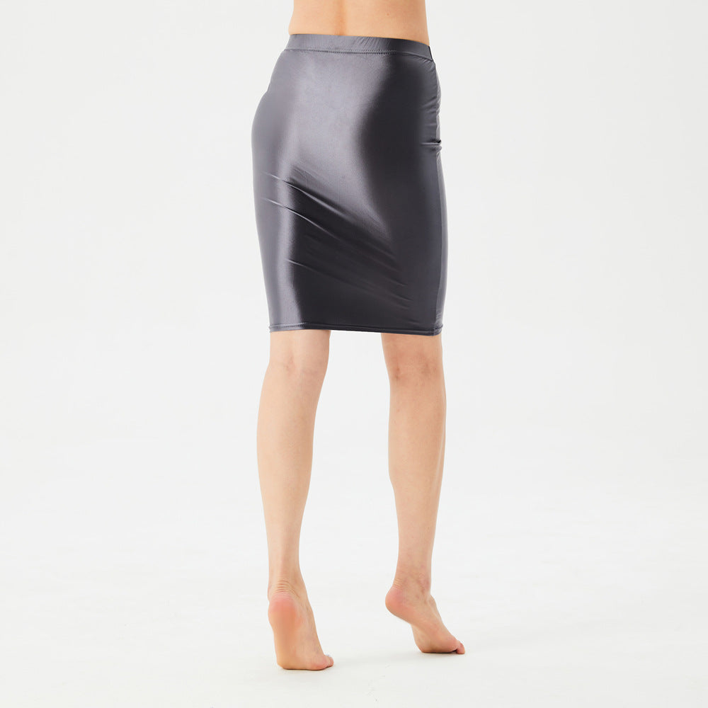 A lightweight, silky, form-fitting skirt.