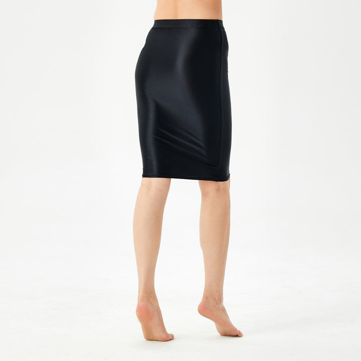A lightweight, silky, form-fitting skirt.