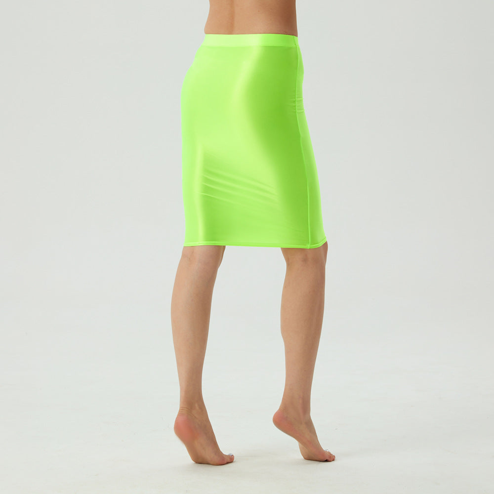 A lightweight, silky, form-fitting skirt.
