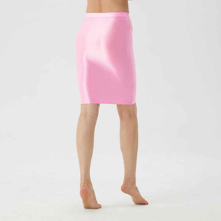 A lightweight, silky, form-fitting skirt.